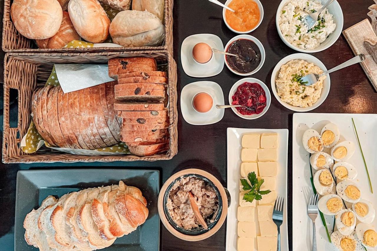 Przystanek Gory Bed & Breakfast Щирк Екстериор снимка
